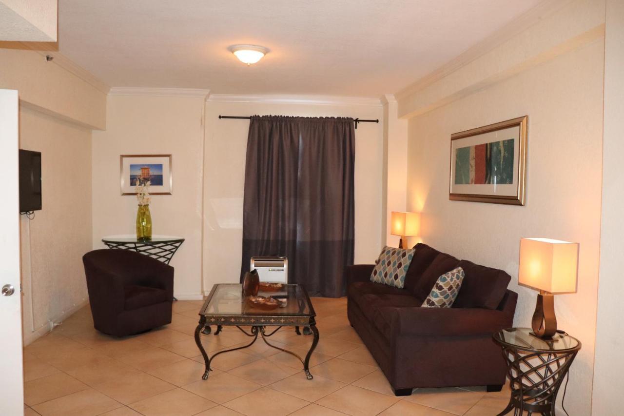 On Hollywood Beach - Affordable Two Bedrooms Sleeps 6 With Two Bathrooms Dania Beach Bagian luar foto